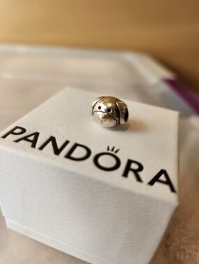 Pandora Devoted Puppy Charm